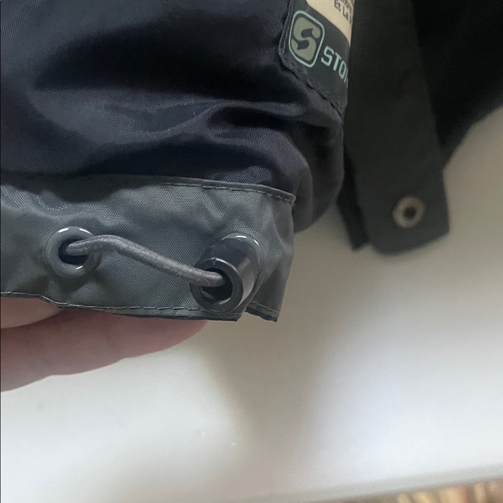 Summer Sale Markdown Columbia Men Black Hooded Raincoat Lgth 28”, Pit to Pit 24” - Picture 14 of 16